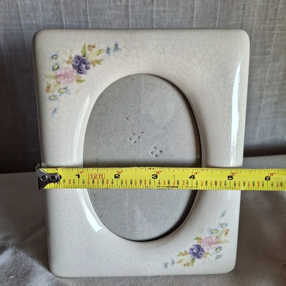 VTG Porcelain Crackle Glazed Cottage Core Oval Photo Frame - Picture 6 of 9